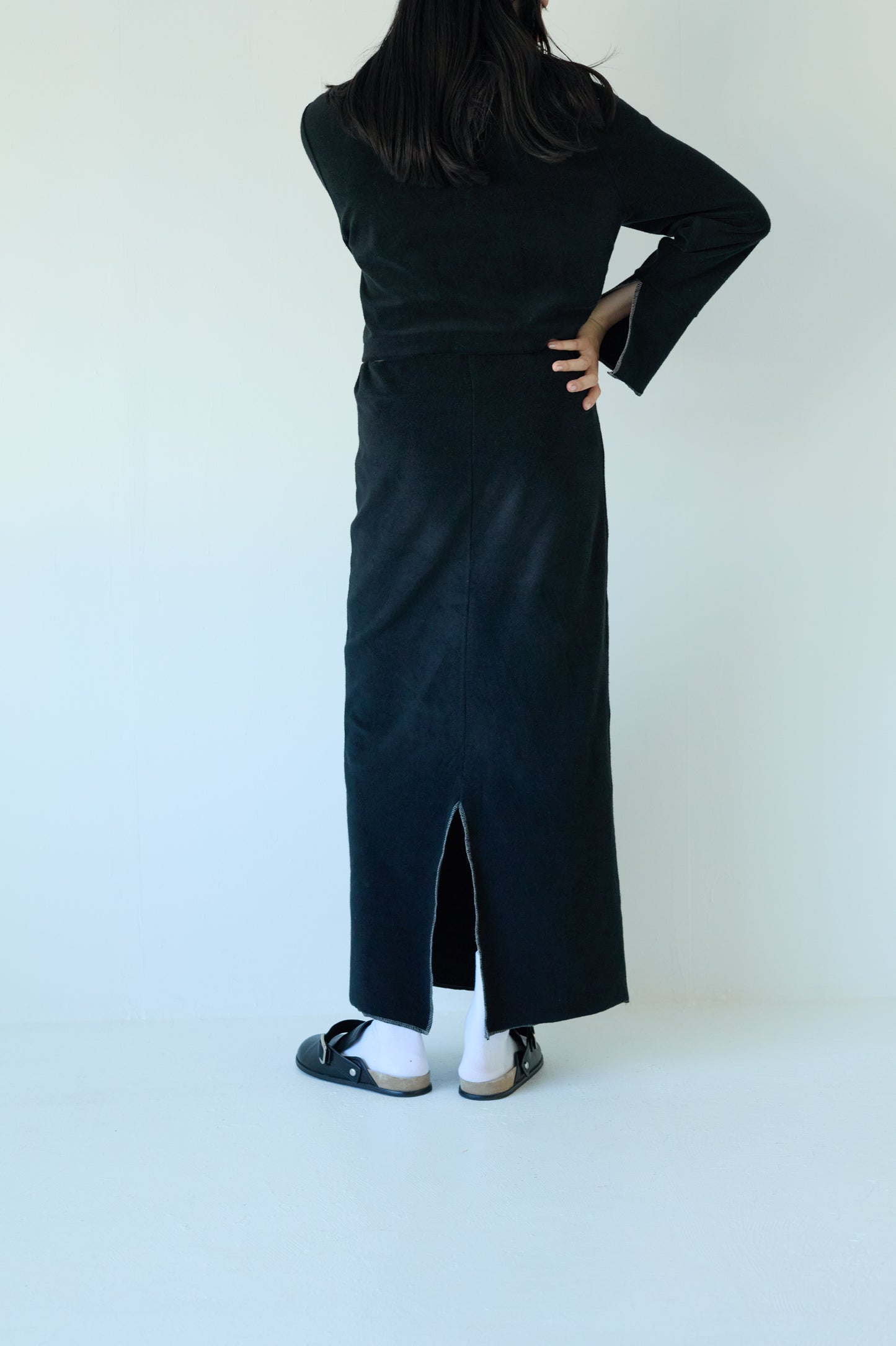 <pre oder> Pile fabric skirt</pre>