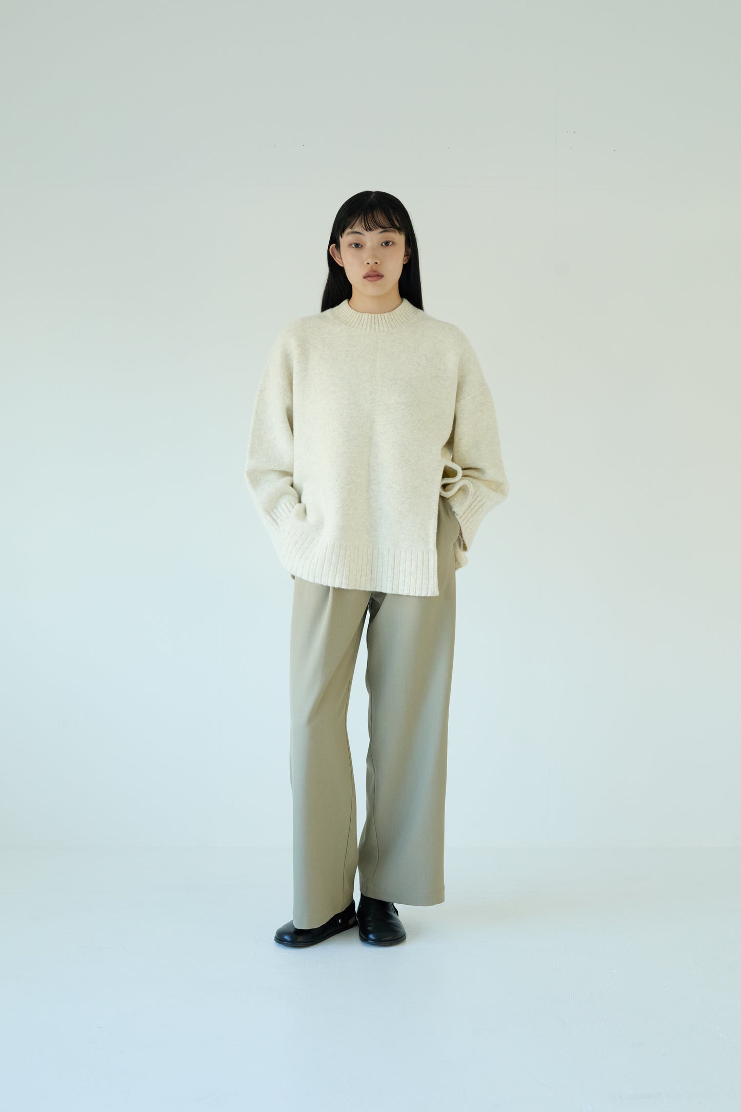 Natural slit knit