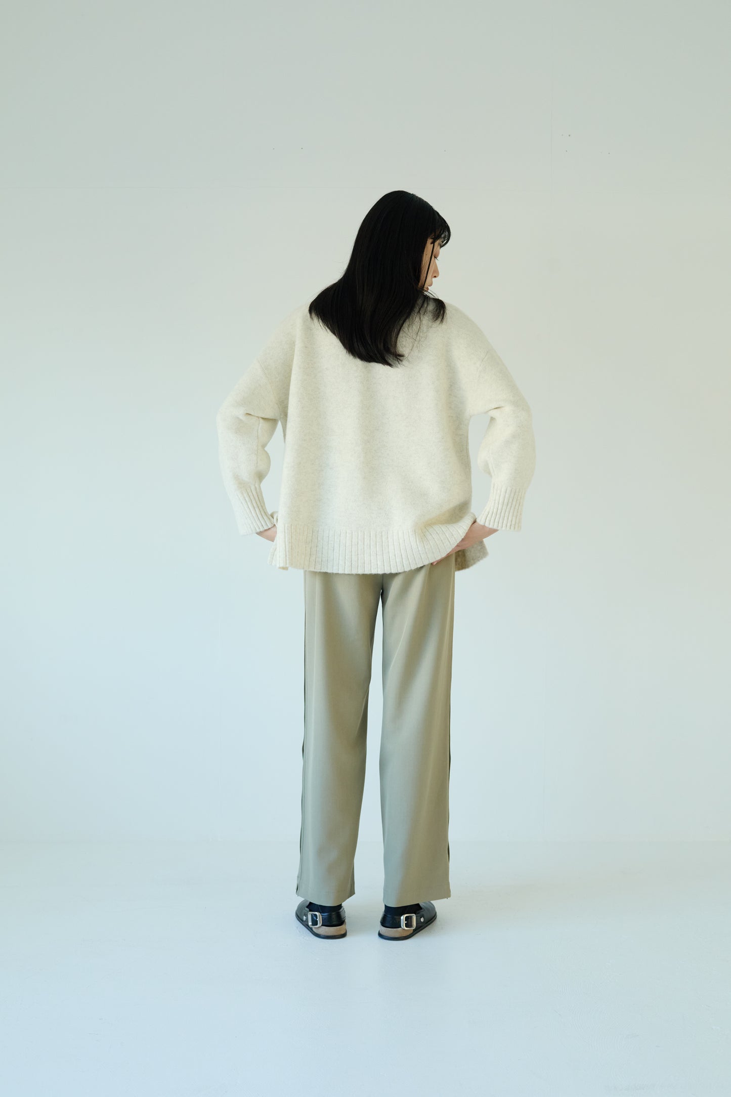 Natural slit knit