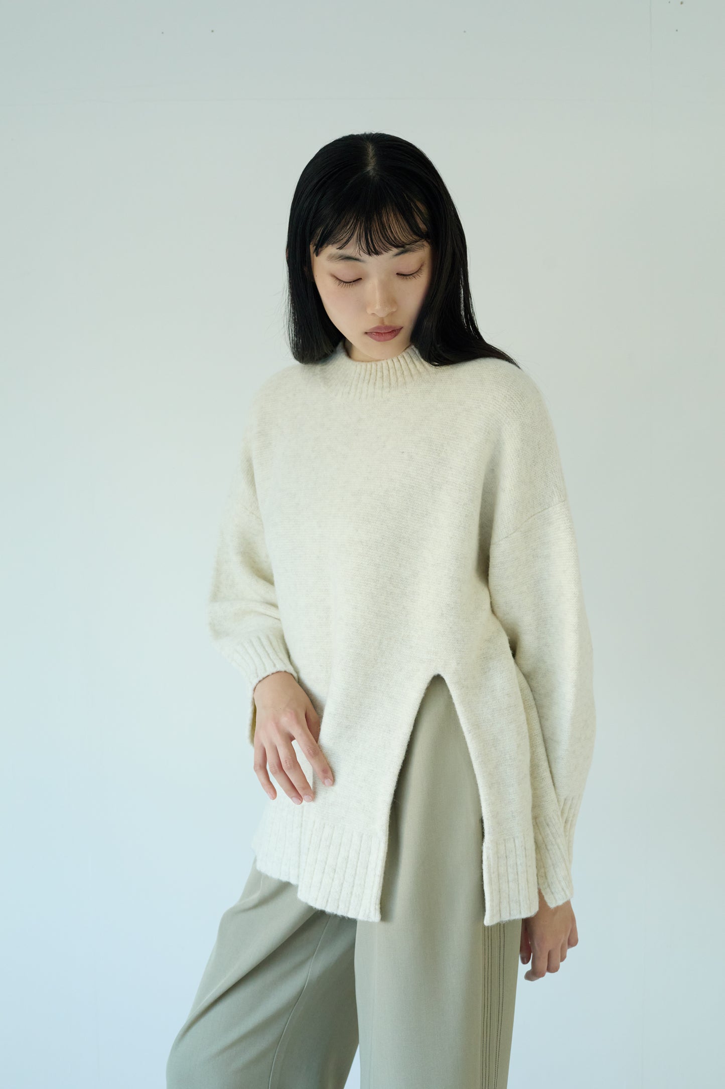 Natural slit knit