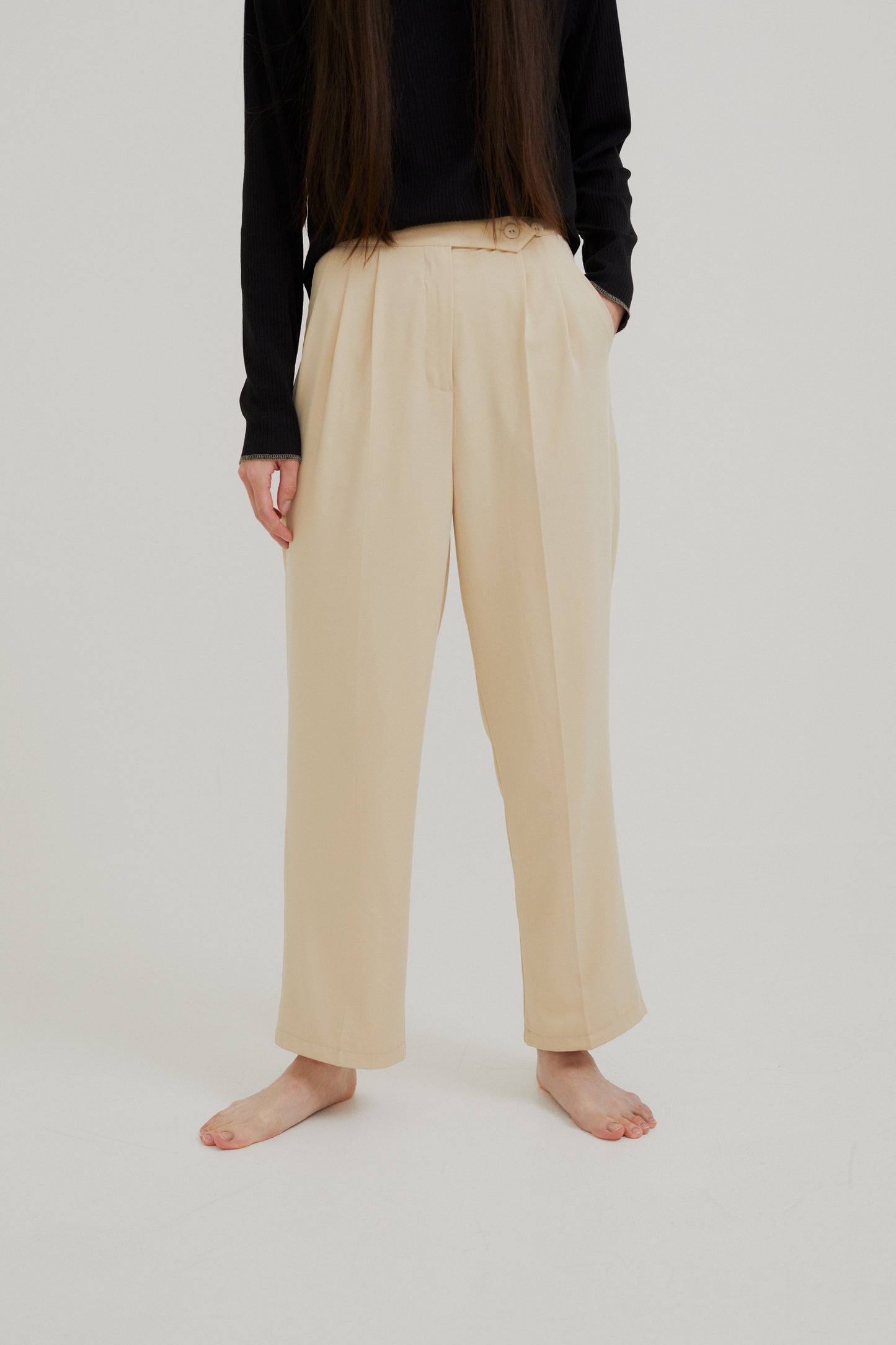 <Re stock > basic asymmetry pants