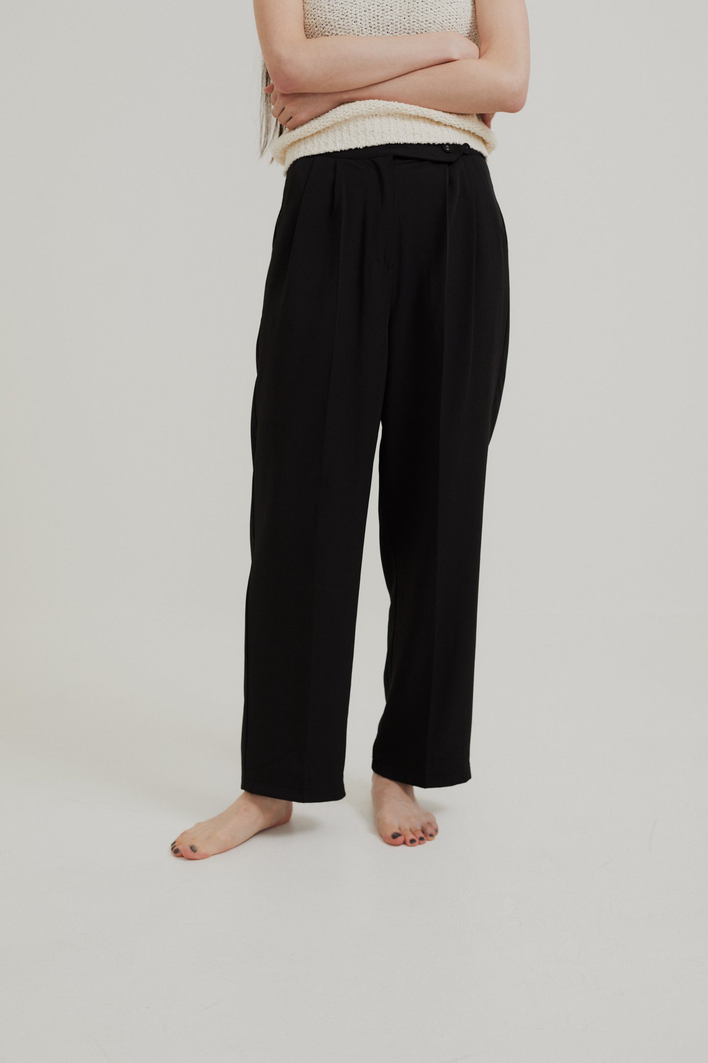 <Re stock > basic asymmetry pants